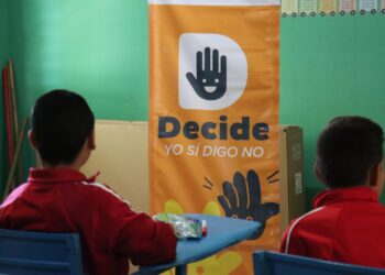 Programa preventivo DECIDE logra reducir la intención de consumir alcohol y vapeadores en estudiantes