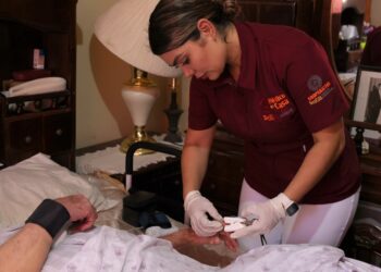Brinda Gobierno de Sonora más de 7 mil consultas en un año a través del programa “Médico en Casa”