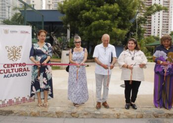 Inauguran Exposición fotográfica y presentan el libro «Acapulco, la invención del paraíso”: Secultura