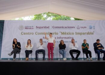 Indira Vizcaíno dio el banderazo para la primera piedra de la construcción del Centro Comunitario ‘México Imparable’ en Colima