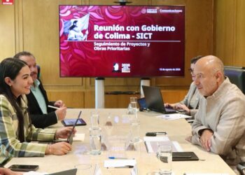 Indira Vizcaíno y SICT revisan proyectos y obras prioritarias en beneficio de la población colimense