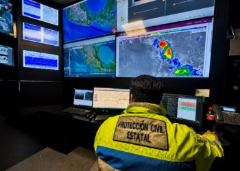 Volcán de Colima sigue estable y con baja actividad: UEPC