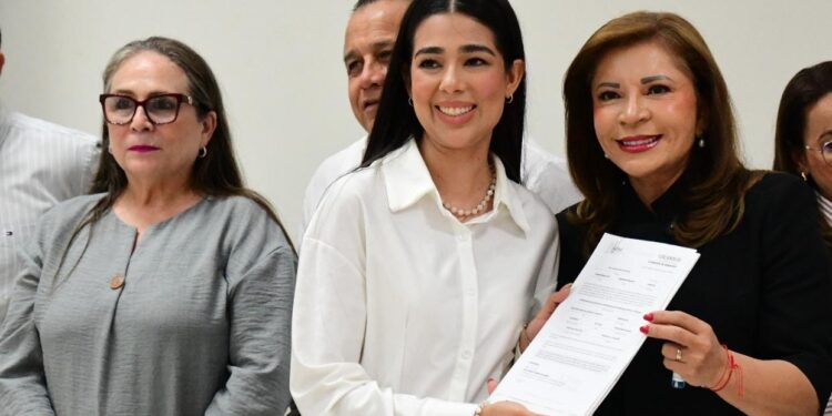 Asigna SEPyC plazas directivas, docentes y horas a maestros de Educación Básica
