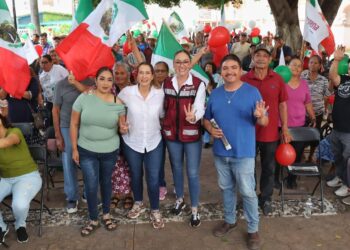 Vero Díaz llama desde Apozol a defender la soberanía y los derechos sociale