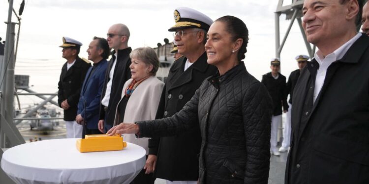 El Gobernador Durazo consolida arrecife artificial único en Latinoamérica con nuevo hundimiento del ex buque Monasterio