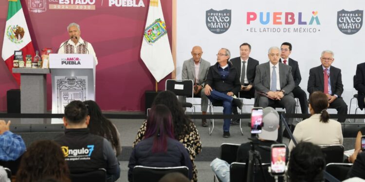 Crecimiento histórico en matrícula de universidades estatales públicas; aumenta 476%