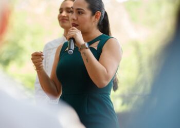 Indira Vizcaíno entregó Fideicomiso del Fondo Ambiental de Colima a áreas naturales y vehículos a Imades