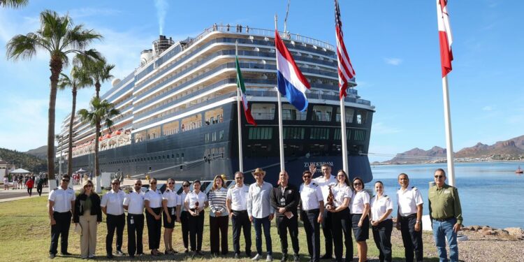 Con impulso de Alfonso Durazo, crece el turismo de cruceros en Sonora; anuncia arribo de 24 embarcaciones entre 2026-2029