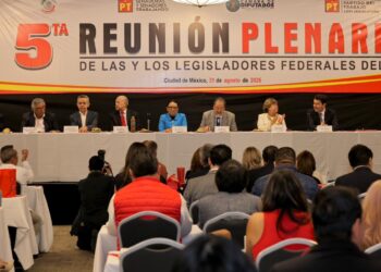 Brinda Segob atención a Alma Rosa Rojo y su familia