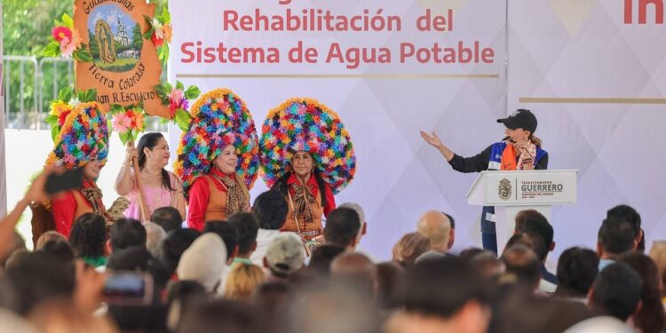 Evelyn Salgado transforma Tierra Colorada con más de 70 MDP en obras y acciones 