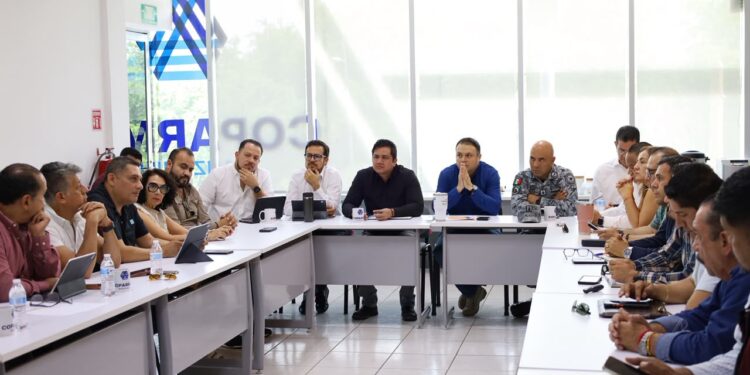 Realizan reunión de seguimiento a la ampliación de la autopista Colima-Manzanillo; constatan avances en acuerdos y mejoras en señalización