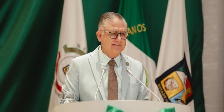 Diputado Rubén González busca que municipios aseguren acceso público y gratuito a las playas